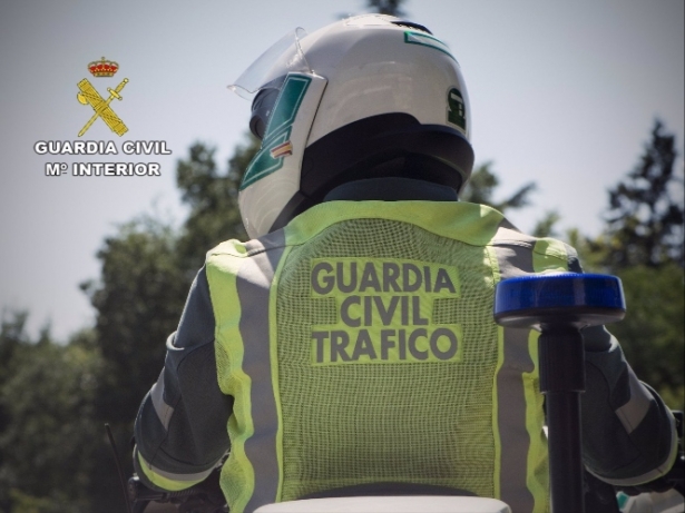 Agente de la Guardia Civil de Tráfico, archivo (GUARDIA CIVIL) Agente de la Guardia Civil de Tráfico, archivo (GUARDIA CIVIL)