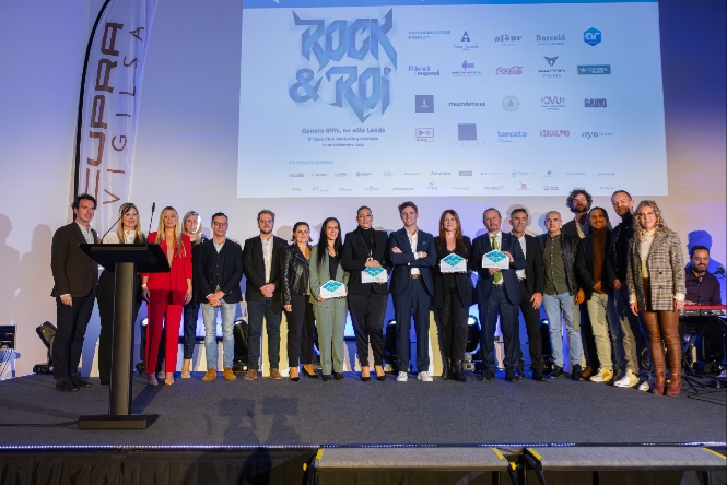 Foto de familia de los galardonados (CLUB DE MARKETING) 