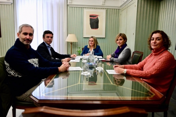 Reunión del Ayuntamiento de Granada con el SUP (AYUNTAMIENTO)