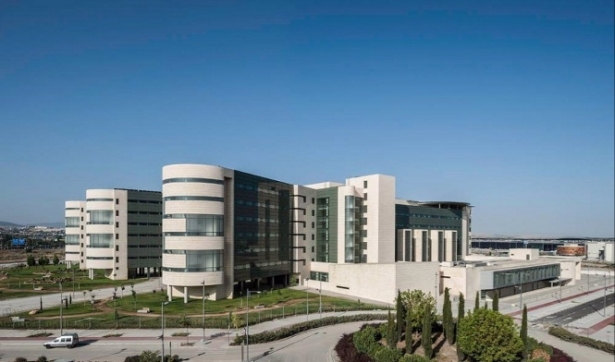 Hospital San Cecilio (Granada), en imagen de archivo (EMERGENCIAS 112) Hospital San Cecilio (Granada), en imagen de archivo (EMERGENCIAS 112)