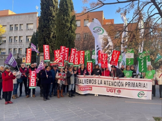Concentración de sindicatos ante la Delegación de Salud de la Junta en Granada, en imagen de archivo (CCOO) Concentración de sindicatos ante la Delegación de Salud de la Junta en Granada, en imagen de archivo (CCOO)
