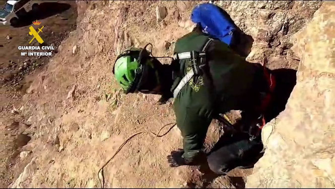 Rescate en la sima de Raja Santa (GUARDIA CIVIL)