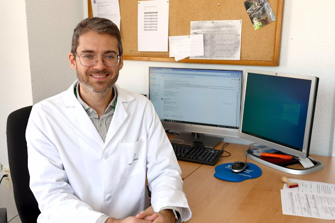 El doctor Santiago Ortiz (HOSPITAL VIRGEN DE LAS NIEVES)