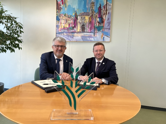 Firma del convenio (CAJA RURAL)