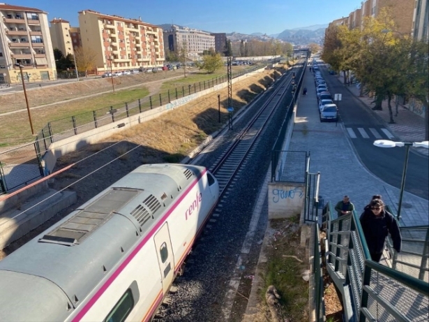 Ferrocarril en Chana (VOX) 