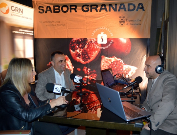 Francis Rodríguez junto a Marífrán Carazo en una entrevista en Madrid Francis Rodríguez junto a Marífrán Carazo en una entrevista en Madrid