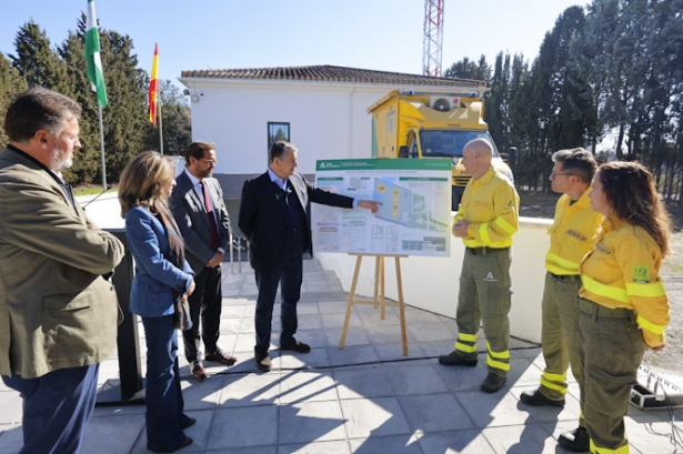Visita al COT del INFOCA (JUNTA) Visita al COT del INFOCA (JUNTA)