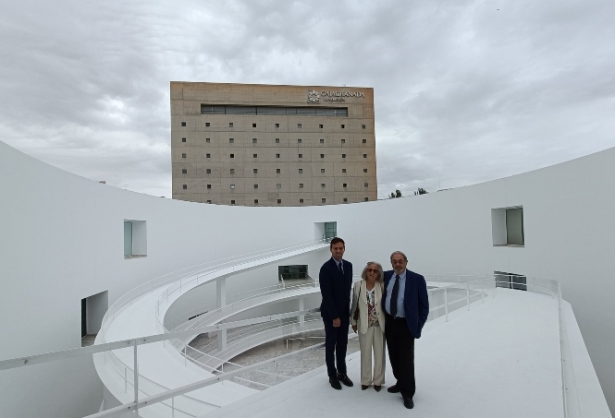 Visita al patio elíptico (CAJAGRANADA FUNDACIÓN) Visita al patio elíptico (CAJAGRANADA FUNDACIÓN)