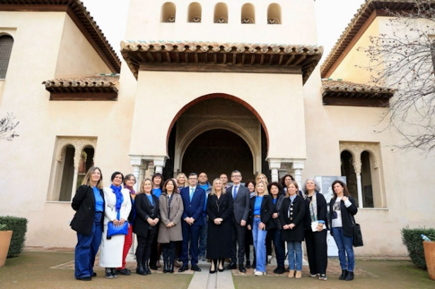 Presentación del programa de formación y empleo (AYTO. GRANADA) Presentación del programa de formación y empleo (AYTO. GRANADA)