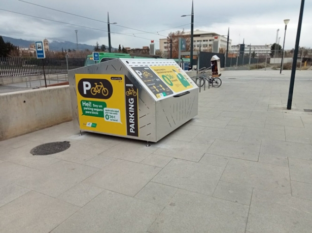 La estación de tren de Granada estrena aparcamiento para bicicletas (ADIF)