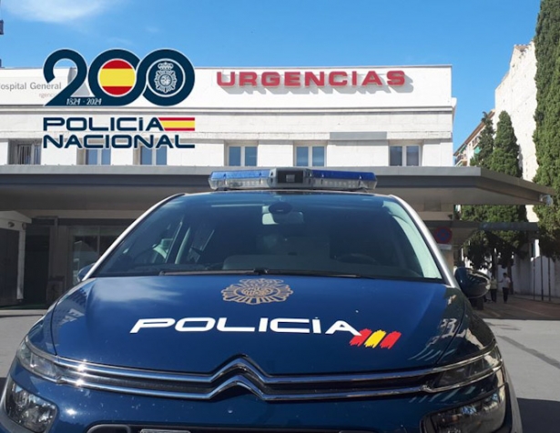Vehículo de la Policía Nacional (POLICÍA NACIONAL) Vehículo de la Policía Nacional (POLICÍA NACIONAL)