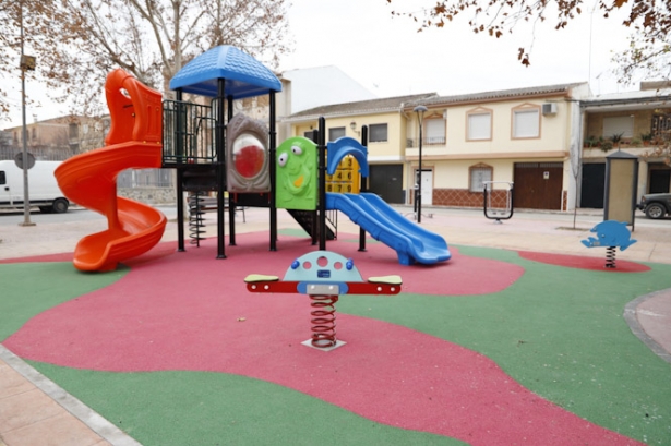 Plaza 28 de febrero de Huétor Tájar tras la remodelación (AYTO. HUÉTOR TÁJAR)