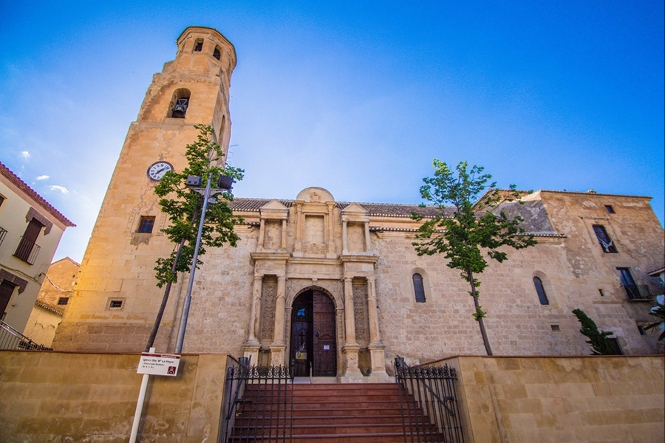 Iglesia de Santa María la Mayor (ARZOBISPADO DE GRANADA) 