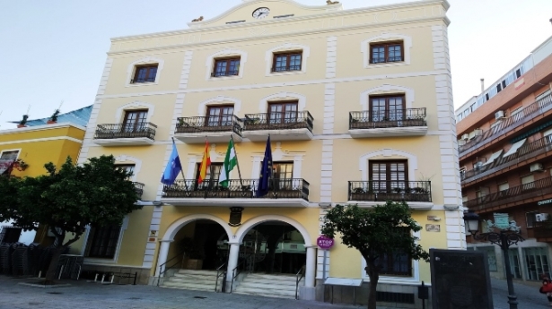Fachada del Ayuntamiento de Almuñécar (AYTO. ALMUÑÉCAR)