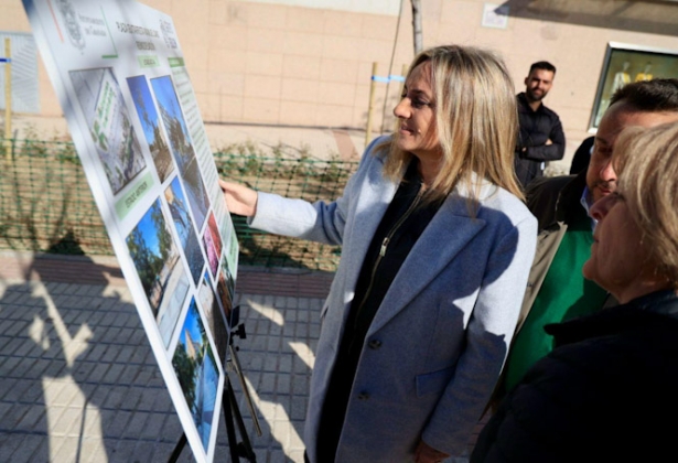 Visita a la Plaza Guitarrista Manuel Cano (AYTO. GRANADA) Visita a la Plaza Guitarrista Manuel Cano (AYTO. GRANADA)
