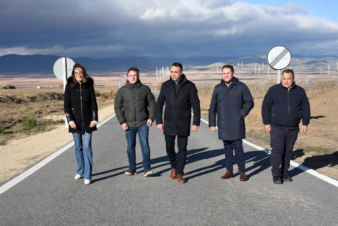 Imagen de la visita a la carretera de Charches (DIPGRA)