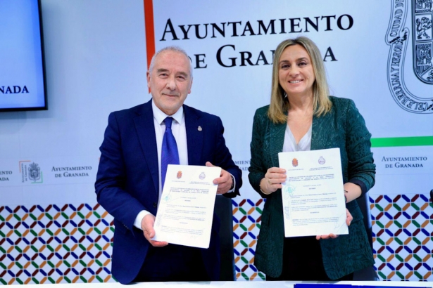 Presentación de la subvención a la Federación de Cofradías (AYTO. GRANADA)