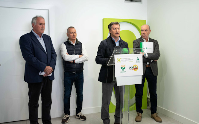 Presentación de la tractorada (FAECA)
