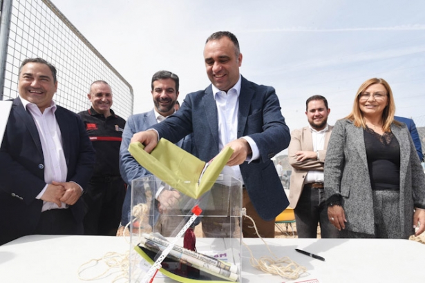 Colocación de la primera piedra en Loja (DIPGRA)