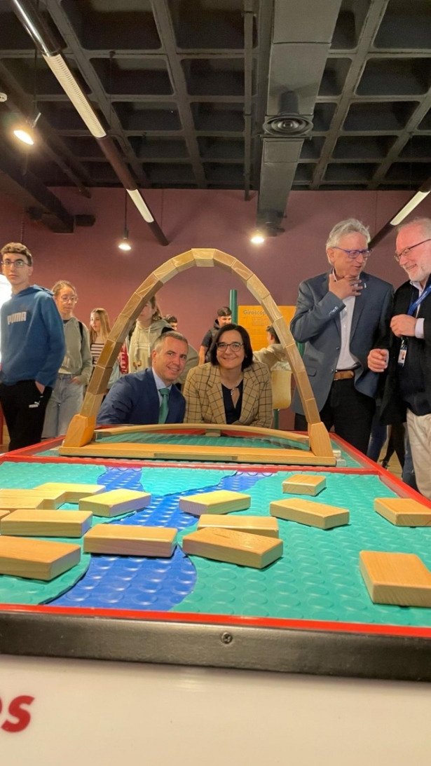 Presentación de la Feria de la Ciencia (JUNTA) Presentación de la Feria de la Ciencia (JUNTA)