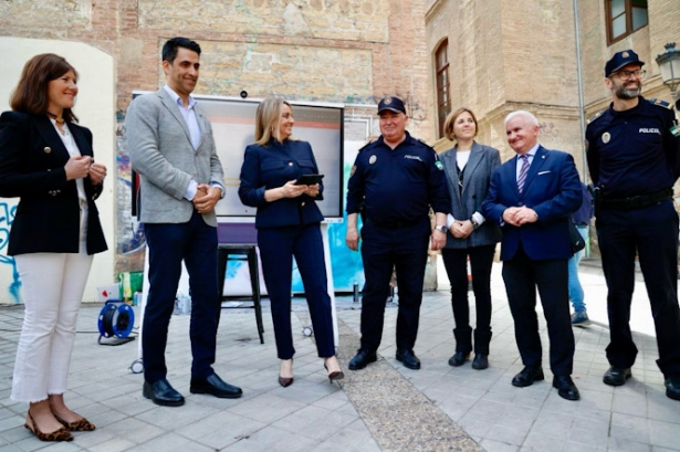 Presentación del programa para detectar pintadas (AYTO. GRANADA)