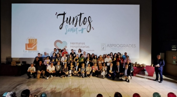 Celebración del aniversario (HERMANAS HOSPITALARIAS) Celebración del aniversario (HERMANAS HOSPITALARIAS)