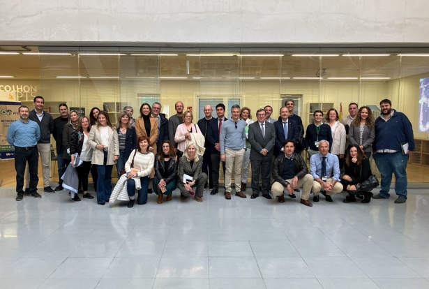 Participantes en el encuentro de trabajo (CPS) Participantes en el encuentro de trabajo (CPS)