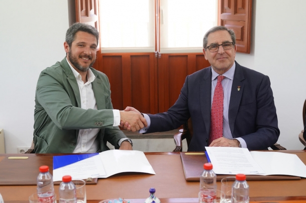 Firma del convenio (Colegio de Abogados) Firma del convenio (Colegio de Abogados)