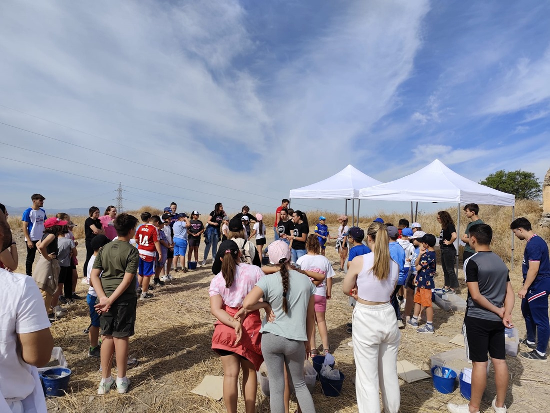 Visita al yaciemiento de Cerro de los Infantes (AYTO. PiINOS PUENTE)