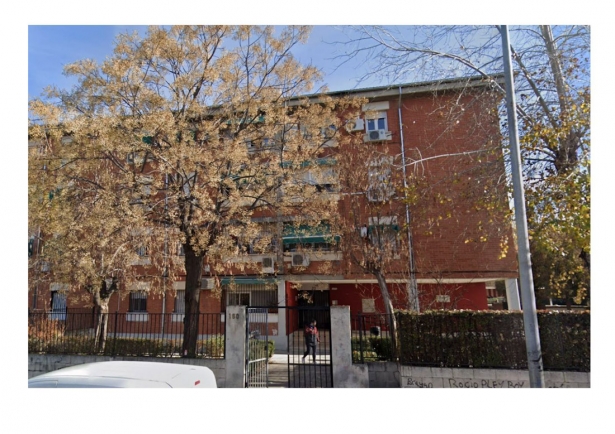 Edificio en Joaquina Eguaras (JUNTA) Edificio en Joaquina Eguaras (JUNTA)