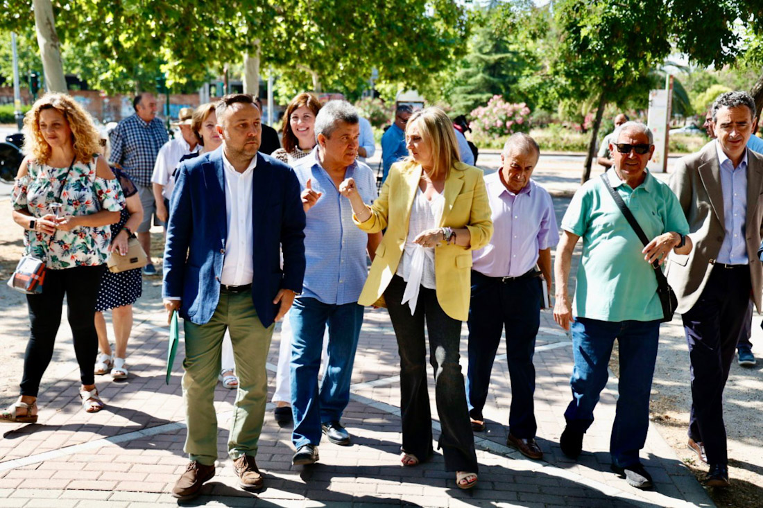 Visita al barrio de Joaquina Eguaras (AYTO. GRANADA)