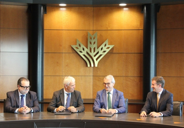 Firma del convenio (CAJA RURAL)