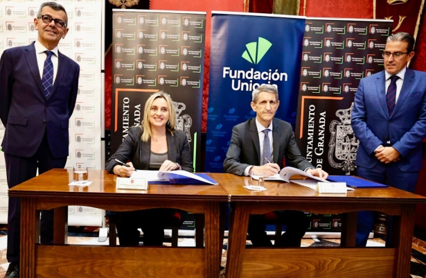 Firma del convenio (AYTO. GRANADA)