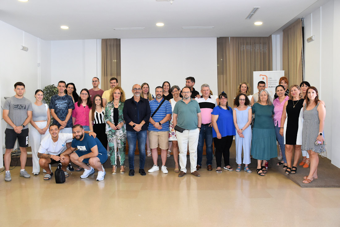 Clausura de los cursos de formación y empleo (AYTO. ALBOLOTE)