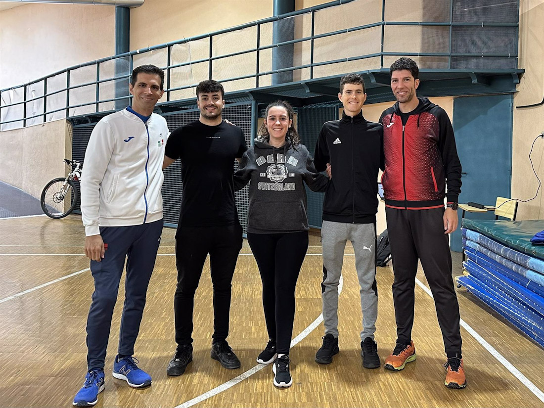 Equipo que ha estado trabajando en la evaluación de estudiantes en el marco de una investigación de la UGR durante los meses de abril y mayo (UGR)