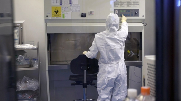 `Sala Blanca` Del Hospital Virgen De Las Nieves De Granada (JUNTA DE ANDALUCÍA) `Sala Blanca` Del Hospital Virgen De Las Nieves De Granada (JUNTA DE ANDALUCÍA)