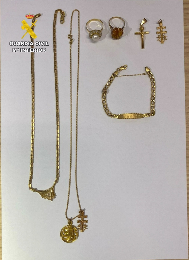 Joyas recuperadas por la Guardia Civil (GUARDIA CIVIL DE GRANADA)
