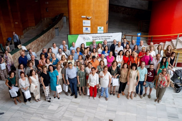 El Hospital Virgen de las Nieves homenajea a los profesionales jubilados durante el pasado año (JUNTA DE ANDALUCÍA) El Hospital Virgen de las Nieves homenajea a los profesionales jubilados durante el pasado año (JUNTA DE ANDALUCÍA)