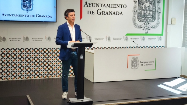 •	El portavoz del equipo de gobierno del Ayuntamiento de Granada, Jorge Saavedra (AYTO. GRANADA)