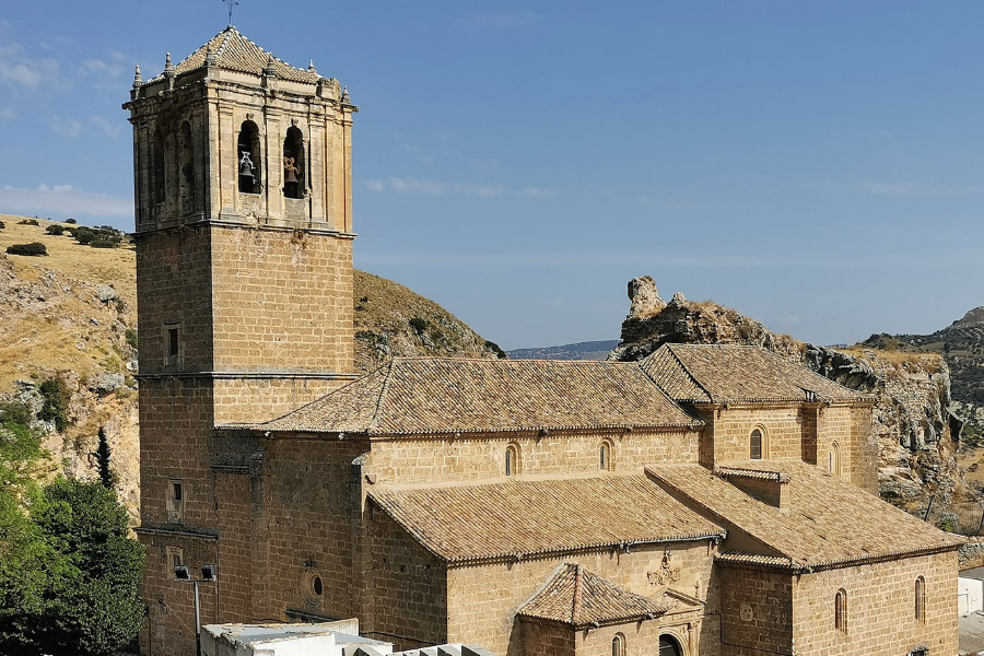 Iglesia de la Encarnación en Colomera (ARCHIDIÓCESIS)