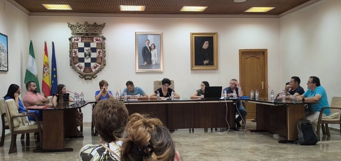 La alcaldesa de Puebla De Don Fadrique, Laura Gómez, (PP) formaliza su renuncia en pleno extraordinario. (PODEMOS PUEBLA DE DON FADRIQUE)