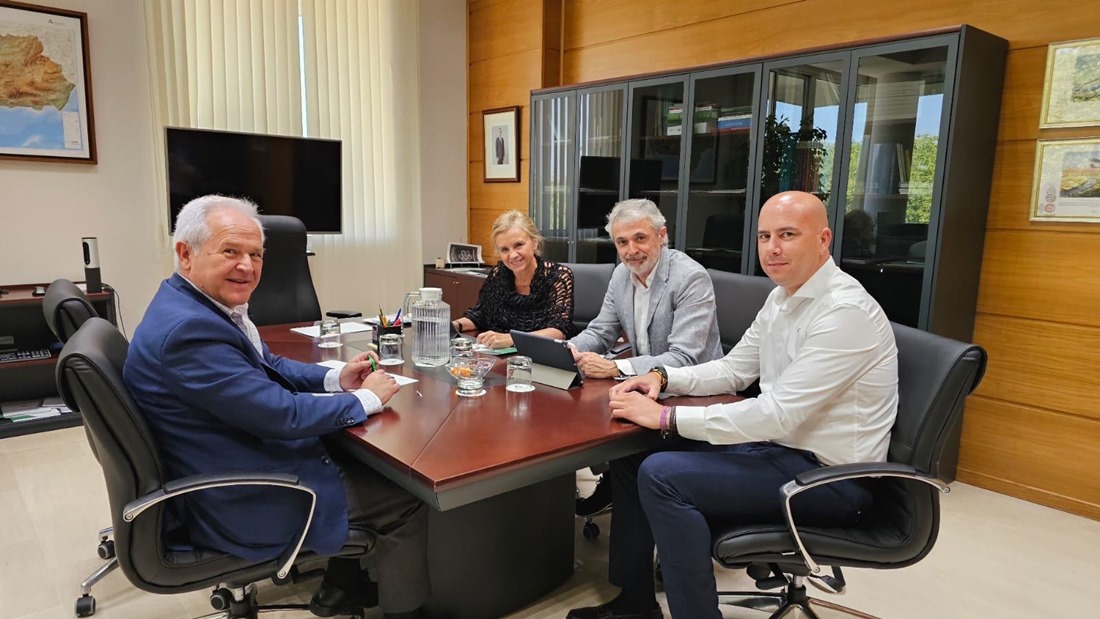 Imagen de la Reunión (AYTO. ÓRGIVA)