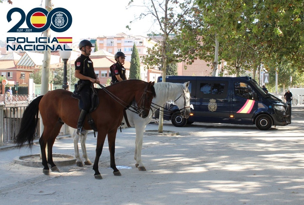 Agentes de la Policía Nacional (POLICÍA NACIONAL)