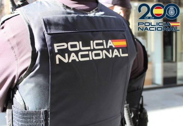 Agente de la Policía Nacional (POLICÍA NACIONAL) Agente de la Policía Nacional (POLICÍA NACIONAL)