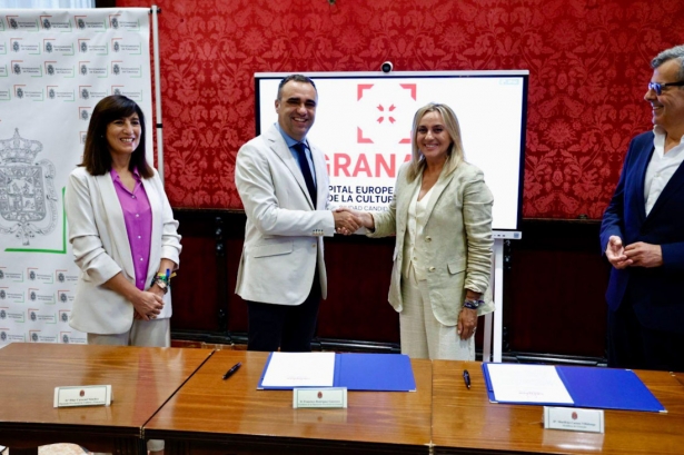 Firma del manifiesto (QYTO. GRANADA) Firma del manifiesto (QYTO. GRANADA)