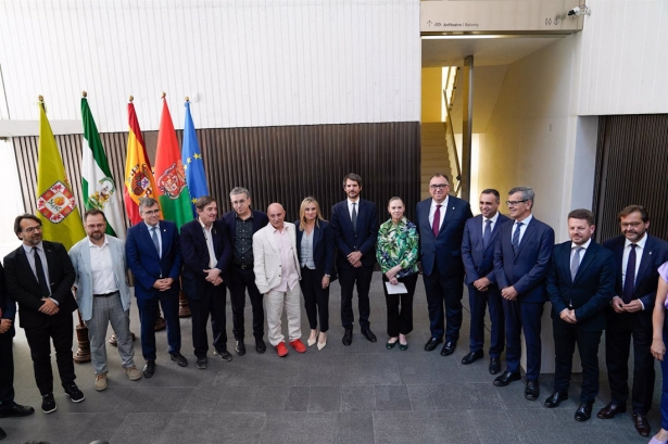 Las instituciones firmaron con la Fundación Lorca el acuerdo para el nuevo consorcio, el pasado junio (ARSENIO ZURITA/EUROPA PRESS) Las instituciones firmaron con la Fundación Lorca el acuerdo para el nuevo consorcio, el pasado junio (ARSENIO ZURITA/EUROPA PRESS)