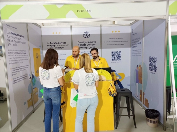 Participación de Correos en las Jornadas de Recepción de la UGR (CORREOS)