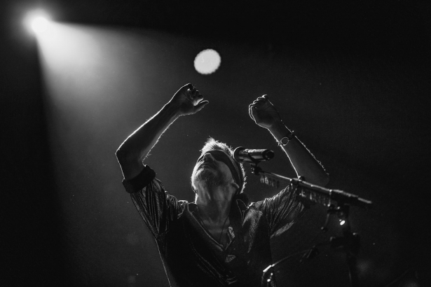 Coque Malla en concierto (1001 MÚSICAS) Coque Malla en concierto (1001 MÚSICAS)