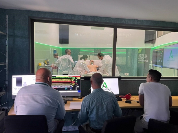 Iavante ofrece en Granada un curso sobre ecografía en pacientes con enfermedades infecciosas (JUNTA DE ANDALUCÍA) Iavante ofrece en Granada un curso sobre ecografía en pacientes con enfermedades infecciosas (JUNTA DE ANDALUCÍA)