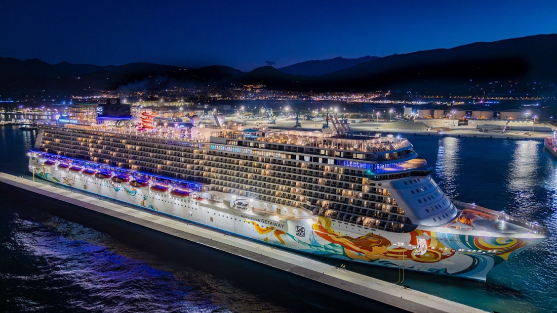 El Norwegian Getaway (AUTORIDAD PORTUARIA DE MOTRIL)